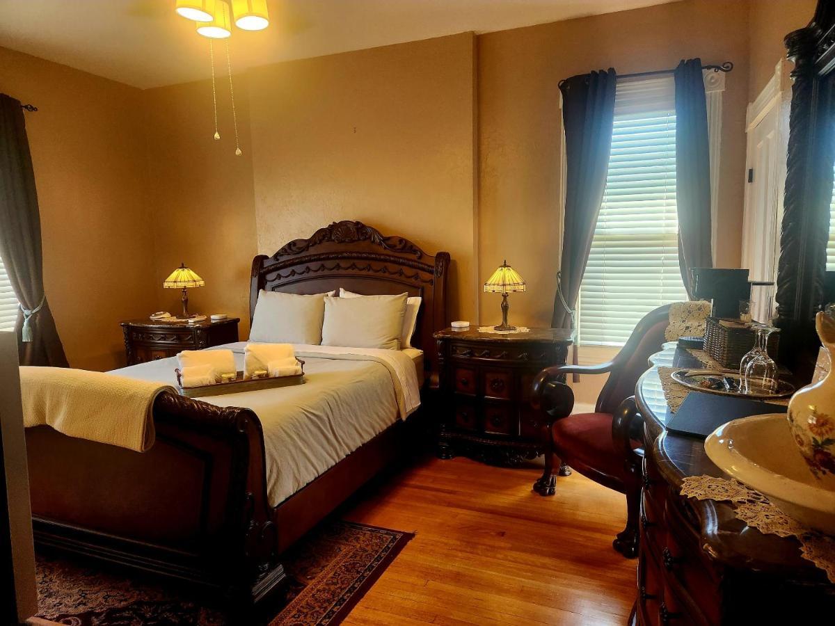 Downen House Bed & Breakfast Pueblo Eksteriør bilde